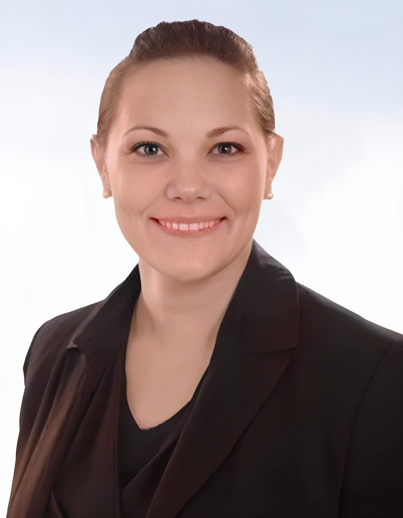 headshot-rebecca-altmann